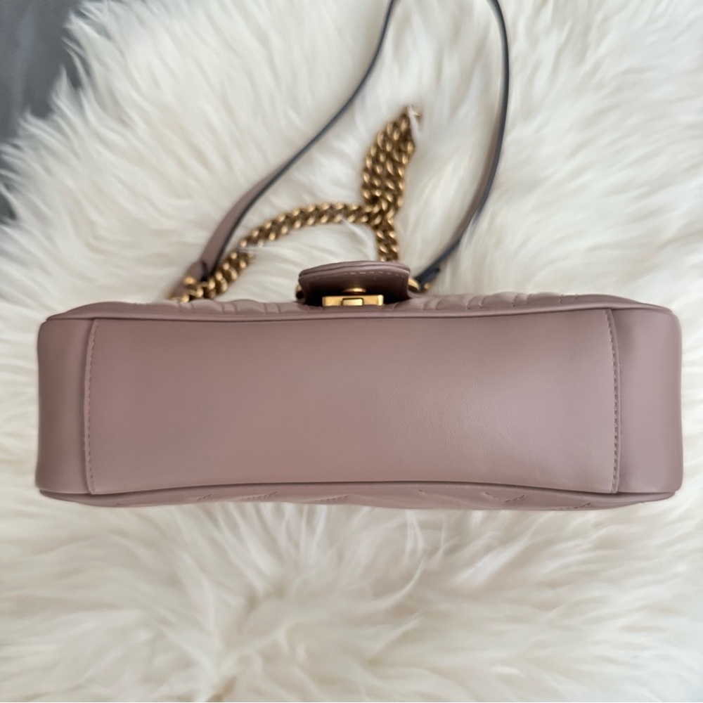 Gucci Marmont matelassé shoulder bag in Porcelain Rose 🌸 - Picture 5 of 16